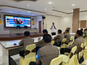 Kepala BNN Sintang Menjadi Narasumber Pada Pembinaan Anggota Polres Sintang