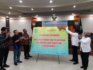 Dukcapil Sintang Buat Inovasi Laporrama Untuk Permudah Pencatatan Kelahiran dan Kematian