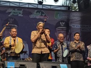 Kelam Tourism Festival Tahun 2023 Dibuka Bupati Sintang, Ditandai Peniupan Alat Musik Tradisional Keledik