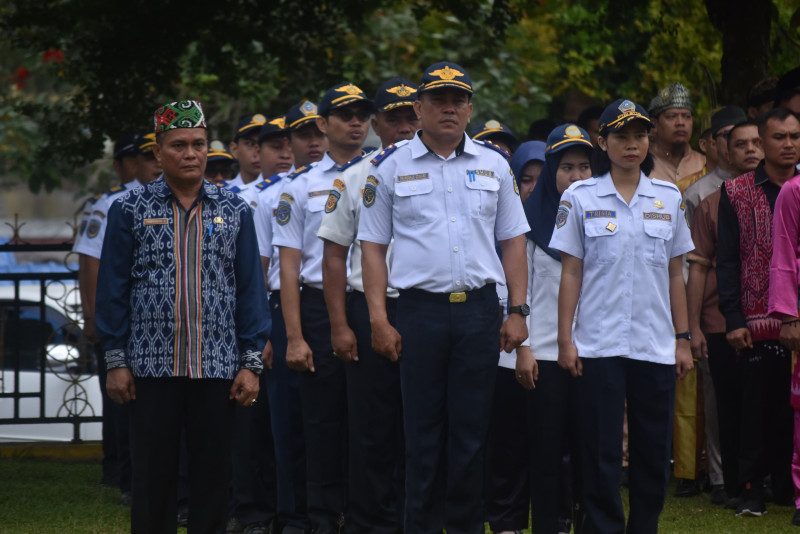 Di Sintang, Pejabat Eselon Dua Menjadi Petugas Upacara HUT Provinsi Kalbar Tahun 2024