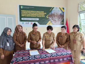 Perkuat Sosialisasi Budaya Membaca, Dinas KP Sintang Teken MoU Dengan SDN 1 Sintang