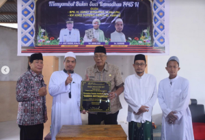Pondok Pesantren Bahrul Muthmainnah Desa Mertiguna Selesai Dibangun, Diresmikan Bupati Sintang