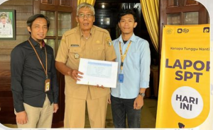Didatangi Pimpinan KPP Pratama Sintang, Bupati Sintang Sampaikan Laporan SPT Tahun 2023