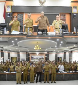 Bupati Sintang Buka Sosialisasi SP4N LAPOR di Balai Praja
