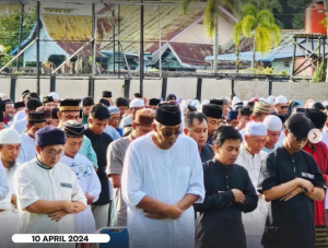 Bupati Sintang Ikuti Solat Ied di Lapangan Kodim 1205 Sintang