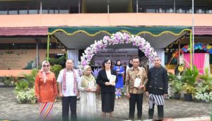 Bupati Sintang Buka Acara Puncak Gelar Karya P5 di SMP Negeri 1 Sintang