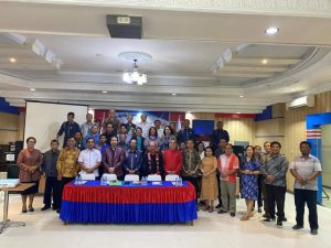 Sekda Sintang Buka MPL PGI di Aula CU Keling Kumang