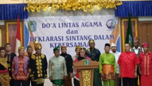 Tokoh Lintas Suku Sampaikan Ikrar Jaga Sintang Tetap Damai, Ini Kata Sekda Sintang