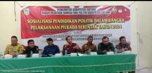 Kaban Kesbangpol Sintang Buka Sosialisasi Pendidikan Politik Bagi Masyarakat Desa Sungai Ana