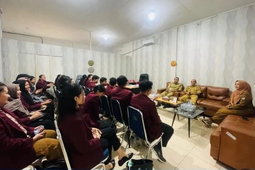 Badan Pengelolaan Perbatasan Daerah Kabupaten Sintang Terima Mahasiswa Stikes Kapuas Raya
