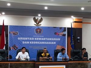 Buka OKK PWI Sintang, Kadis Kominfo Sintang Ajak Wartawan Sukseskan Pilkada 2024
