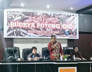 Buka Seminar “Budaya Potong Gigi” di Balai Ruai, Ini Kata Yustinus