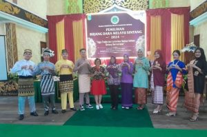 Hendrika Dipercaya Menjadi Juri Pemilihan Bujang Dara Melayu Sintang 2024