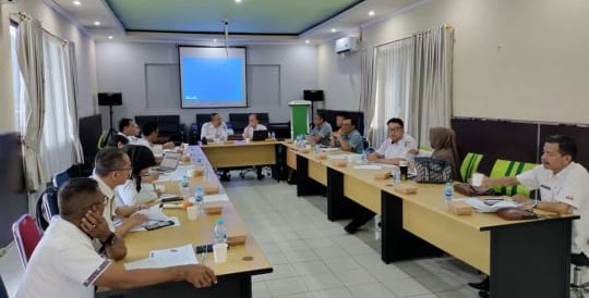 Martin Nandung Pimpin Rapat Ekspose Perkembangan Investasi Perkebunan