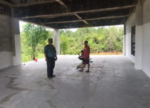 Yudius Tinjau Pembangunan Kantor Camat Kayan Hulu Yang Baru