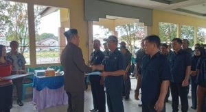 Camat Kelam Permai Kukuhan Perpanjangan Masa Jabatan BPD Se Kecamatan Kelam Permai