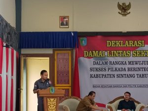 Bawaslu Sintang Jadi Narasumber Diskusi Usai Deklarasi Damai Lintas Sektoral di Pendopo Bupati Sintang