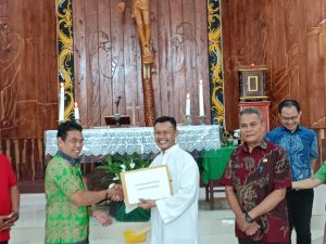 Pegawai Katolik Sintang Kumpulkan Dana dan Bantu Seminari Menengah Maria Vianney Menyurai