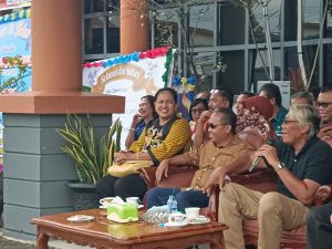 Ini Kata Jarot Winarno Saat Dilepas Jajaran Pemkab Sintang di Halaman Kantor Bupati Sintang