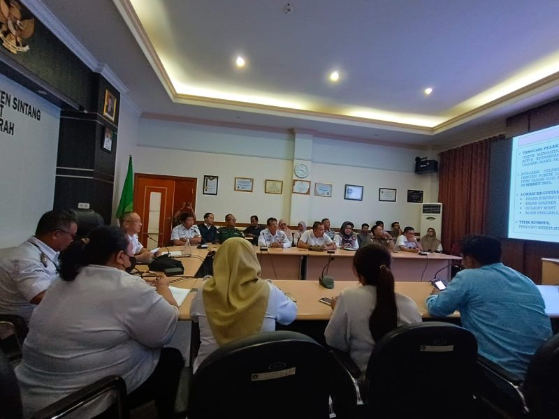 Tekan Harga Sembako Jelang Idul Fitri 2025, Satgas Pangan Sintang Lakukan 2 Aksi