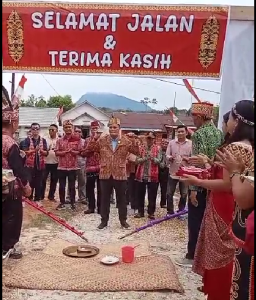 Toni Waket DAD Sintang Himbau Gawai di Semua Sub Suku dan Desa di Sintang Aman