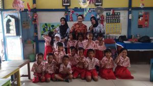 Dharma Wanita Persatuan Kabupaten Sintang Gelar Program “DWP Mengajar” di TK Negeri 5 Sintang