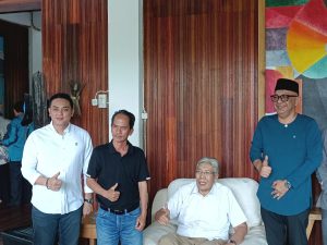 Ketua DPRD Sintang Hadiri Halal Bihalal Keluarga H. Jarot Winarno di Kelam Permai